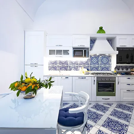 - Maison Positano