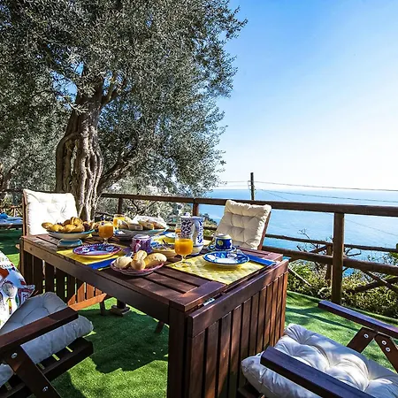 - Maison Positano